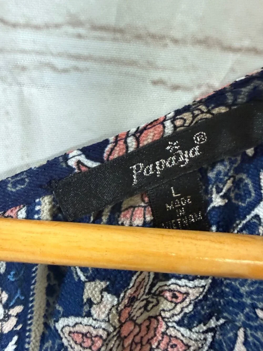 Papaya Blue Floral Lace Dress Size Large - Picture 5 of 7